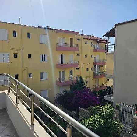 Apartment 2-leo's Sarande